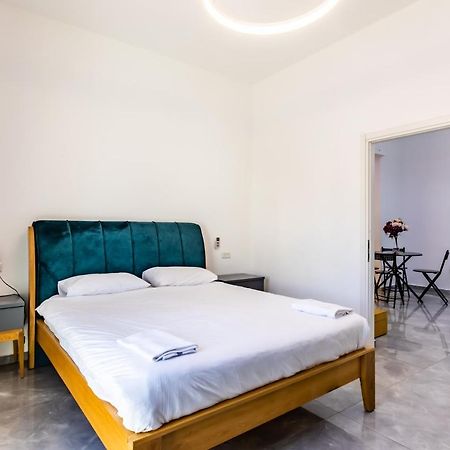 Boutique Sea Residence By The Beachテル・アビブ エクステリア 写真